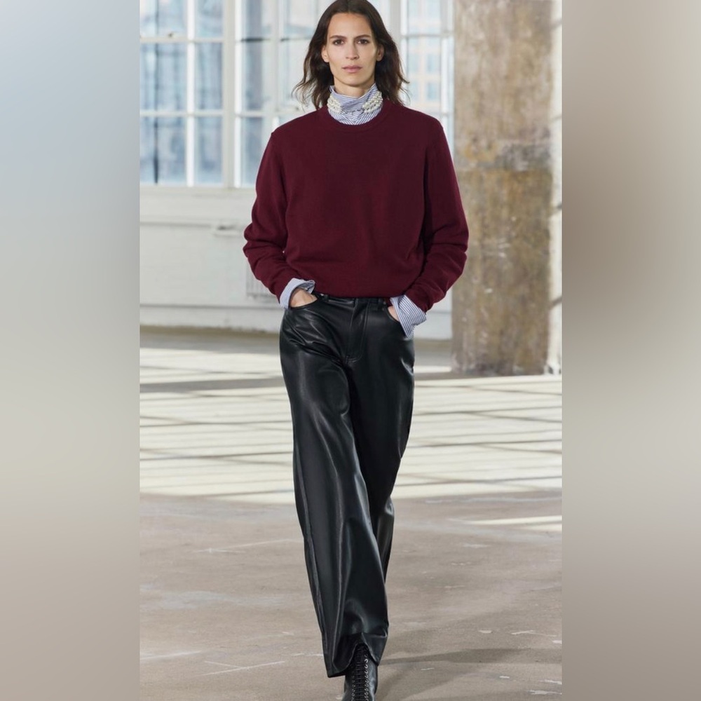 Like new vegan leather trousers​